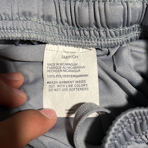 Under Armour Shorts - Picture 4 of 4